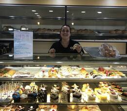 Carousel image 395db03a6ca62873ee23 b1