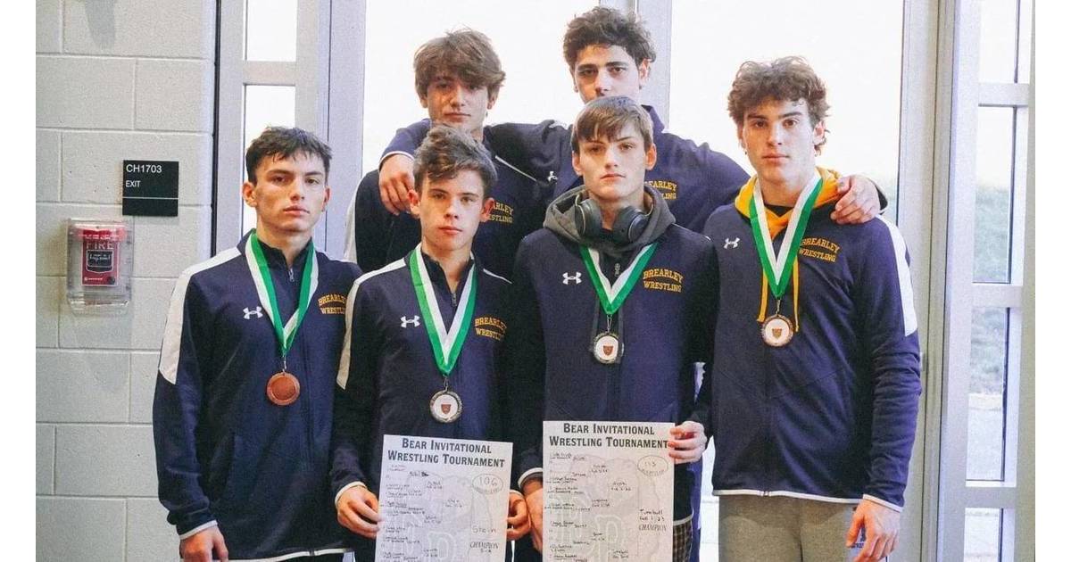 Brearley Wrestling Team Triumphs at East Brunswick Bear Invitational
