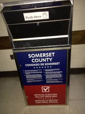 Carousel_image_7a5c6fe99382cd6f783d_ballotdropbox