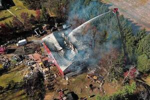 Carousel image d99e23 solebury barn fire