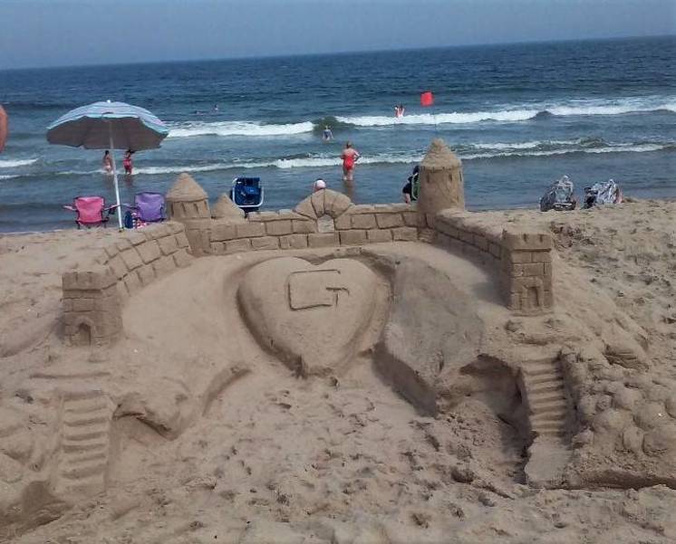 SpongeBob, Skeeball Top Competition in Belmarโs Annual Sandcastle