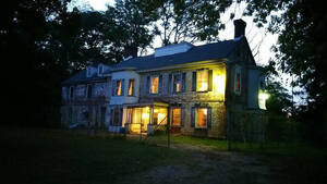 Carousel image 06f768983971eca589c0 best crop 191f3c0b33476bf922cf whitehilloutside