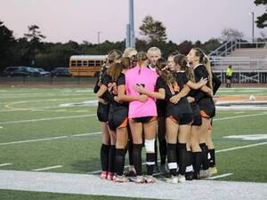 Carousel image 727b80f5d8ed09092b41 bhs soccer 24