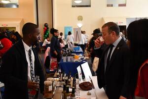 Carousel image 9c55519f9f2e4e99ed40 bhm 3