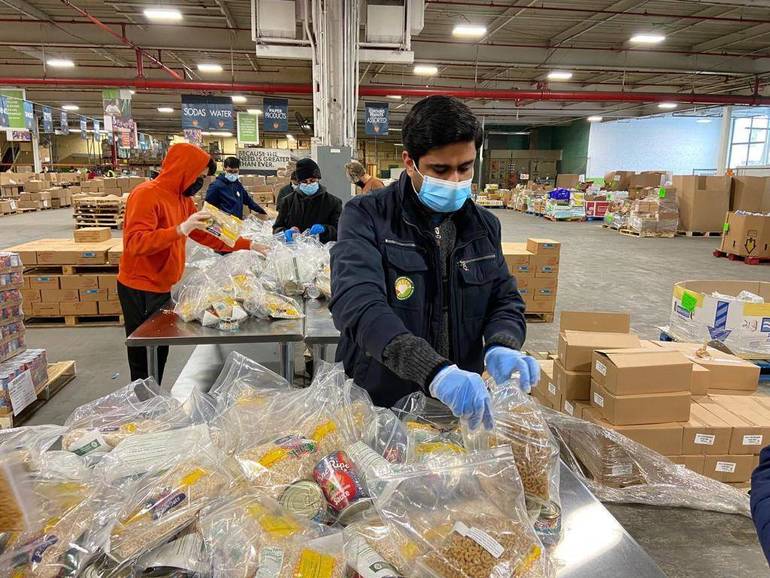 Muslim Youth Volunteer at Community FoodBank in Hillside