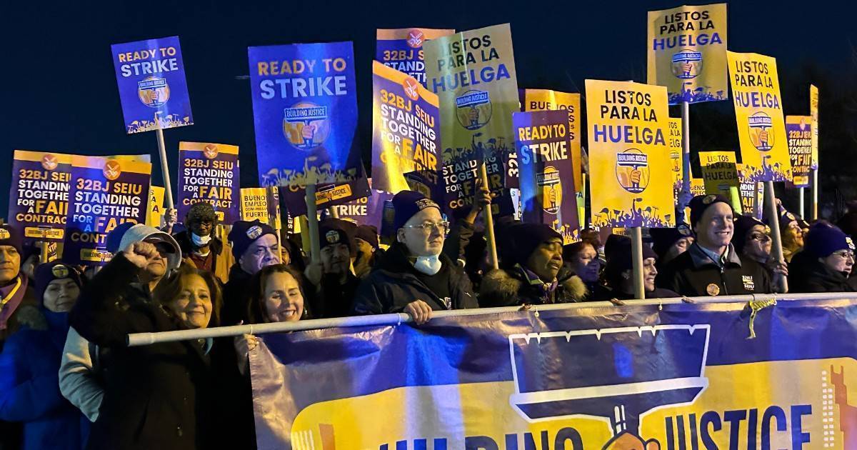 N.J. Commercial Cleaners March in Newark, Say They’re Ready to Strike