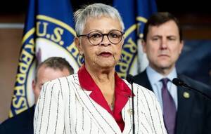 Carousel image 5e6c09 onnie atson oleman