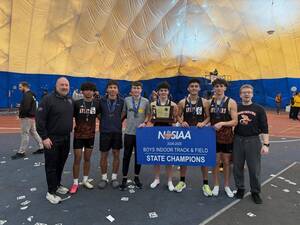 Carousel image a5d3eb32256b396e3b44 boys track state champs