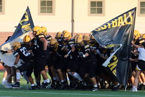 Carousel image 90221f entral ucks est football