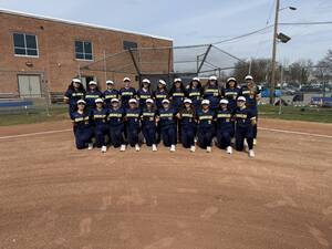 Carousel image a2a9aff8aa33841d3396 brearley softball