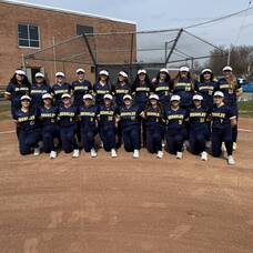 Carousel image c43545f6bb3fe8101a02 brearley varsity softball