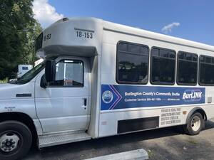 Carousel image 327e4773ccfc8bc40e02 burlink bus replacements 3