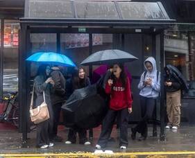 Carousel image a6d50f1eb07daa8430c5 bus shelters