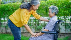 Carousel image 747e4c74565642bcbf32 caregiver photo 1600x900