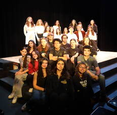 Carousel image 9de6ac5207f86e542655 cast with crew