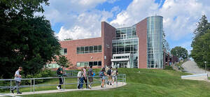 Carousel image f545579c67de9839b6d2 campus photo