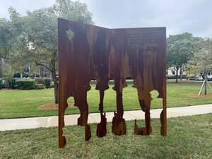 Carousel image 7c85e96da15ea2965d1a cc holocaust sculpture 2