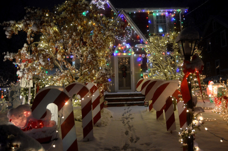 Fanwood 'Christmas House' Again Lights Up The Holidays; Will