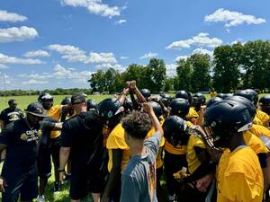 Carousel image 5ba5863689d48eb8330c chiefs football 2024 camp cr them