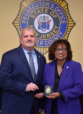 Carousel image 7577d5efd331ce345fa1 chief kiely