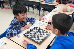 Carousel image 945e5a02b8cc1d94f51c chess