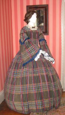 Carousel image b4a60d2040a97979aefe chs ribbon dress mid 1850s