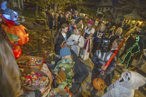 Carousel image eca5b9707d56899bd589 chatham kinderhook st. halloween 74