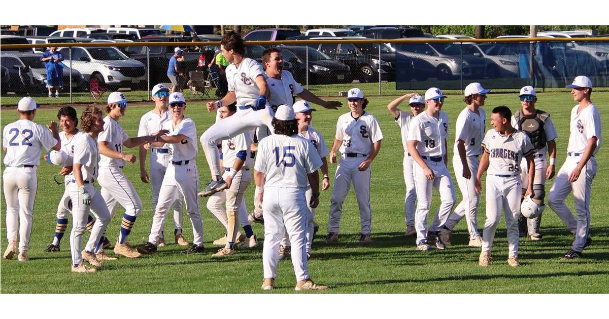 Luc Acquaviva Pitches Two Hitter as Chargers Sweep St. Thomas