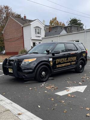 Carousel image b73ead6974c49e9f014b city police suv copy