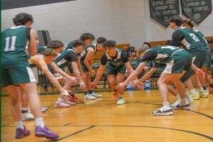Carousel image 0eb10b1fe3b81316bd2e colts neck boys basketball