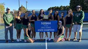 Carousel image 184f91378d4682e9ff3e colts neck girls tennis state champs