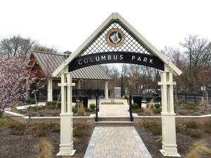 Carousel image 96b1449ff8513afee482 columbus park archway sign