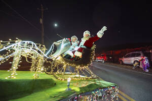 Carousel image e35d518585d1c3adecf6 copake santa  scaled