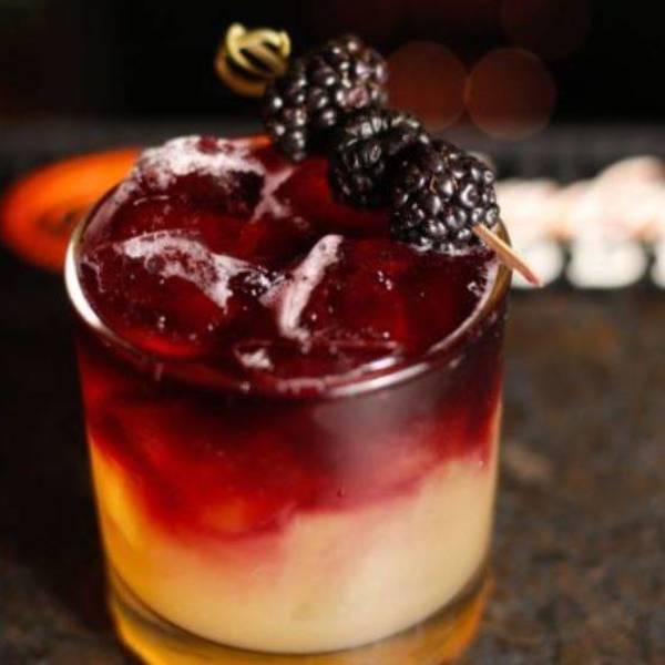 Three New Year's Eve Cocktails to Toast the End of 2020 - Vimarsana News