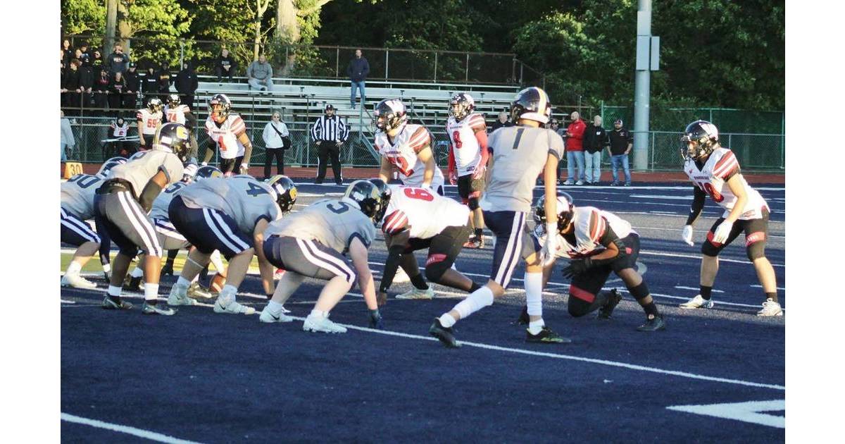 Woodbridge Barrons, Colonia Patriots Qualify for State Football