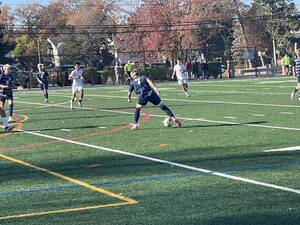 Carousel image 0ba52c3eafcf70516c74 cruz farkas controlling the ball