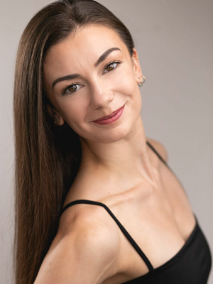 Carousel image clone 1711609 0d19b476cbab94fd663c devinlohmarthagrahamdancer