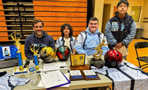 Carousel image 891df8aa985c6d3a1c4b division champs bowling team  