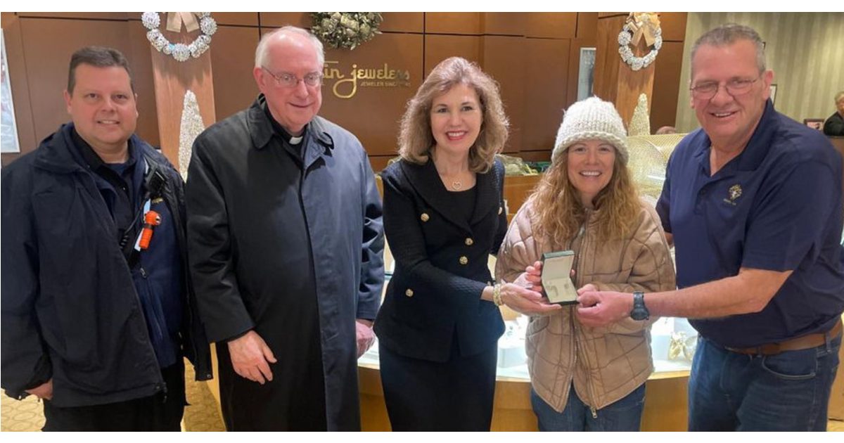 Martin Jewelers & Cranford Knights Raise Money for Rob Hurewitz