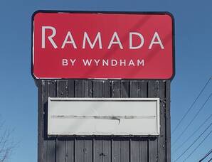 Carousel image b1103b7e09d343e9f089 downpage photo 1