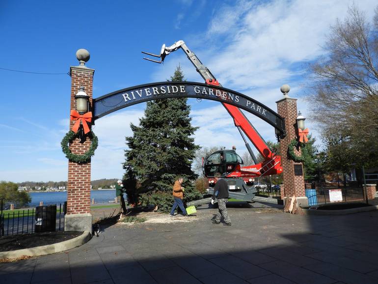 Red Bank Holiday Tree Raised in Riverside Gardens Park TAPinto