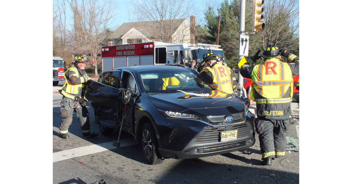 Glen Rock Unmarked Police Vehicle Involved in Paramus Rollover Crash