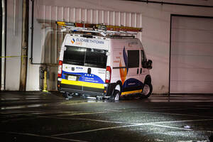 Carousel image b9a7952bc05e032921d5 dz4b0241