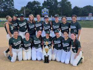 Carousel image 59c9db76f9213e3f0ba8 east brunswick softball team