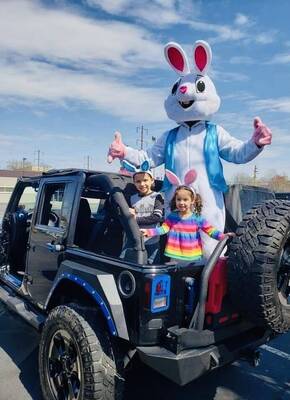 Carousel image c7cae7d19d28830b456d easter bunny hop