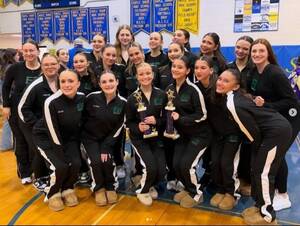 Carousel image a448356cec7879959bdd ebhsdanceteam