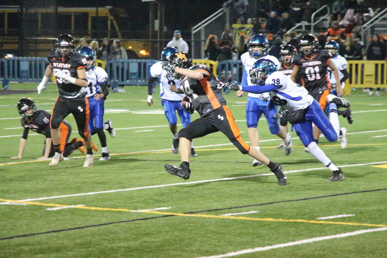 Rec Football Hasbrouck Heights Juniors, Seniors Advance in MFL