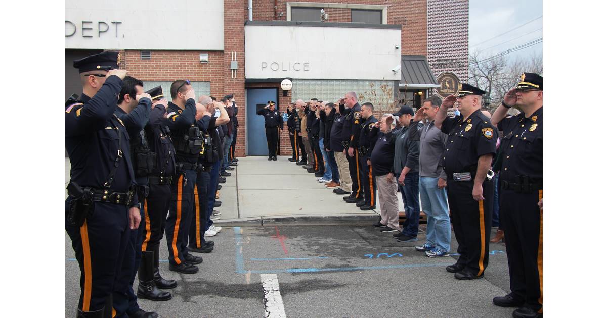 WoodRidge Salutes Police Chief Korin on his Final Walkout Hasbrouck