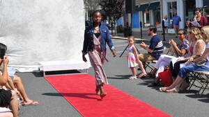 Carousel image e3b287 fashion show