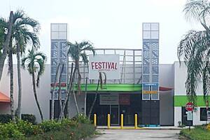 Carousel image d4a4edb6a7a3896f764d festival flea market building exterior august 2025